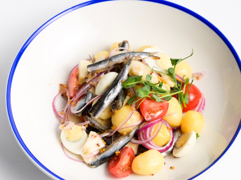 Салат з тюлечкою