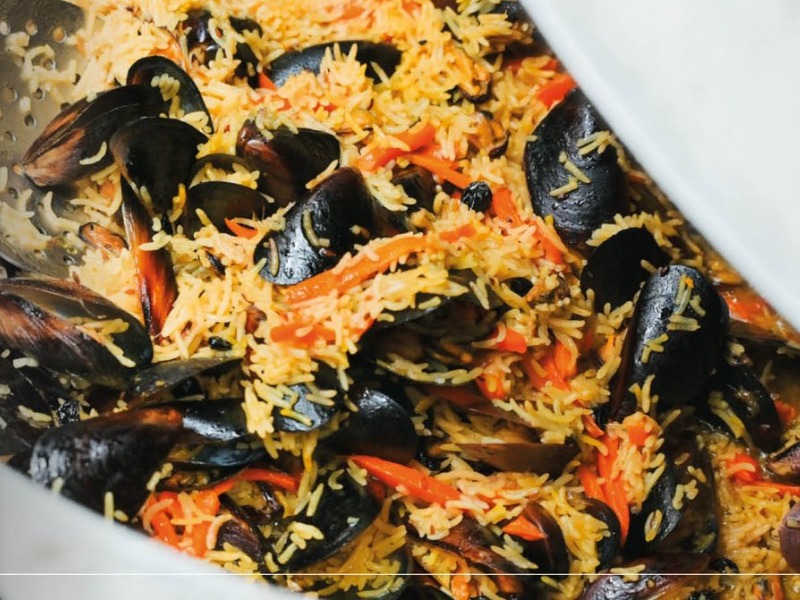 Плов з мідіями на вогні С