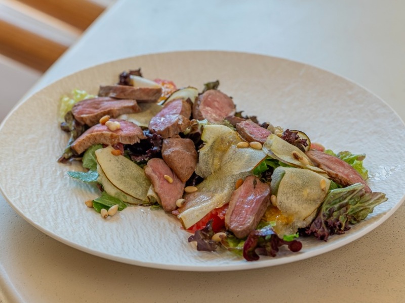 Салат з качкою