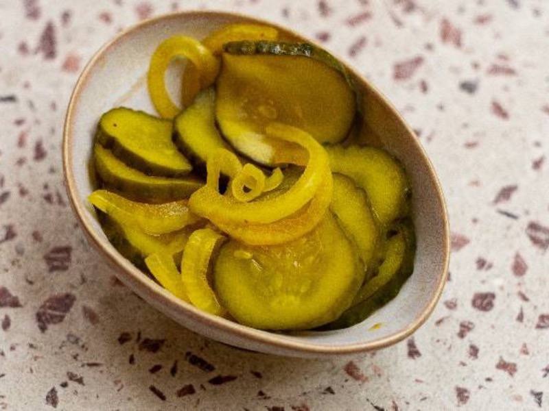 Огірок маринований