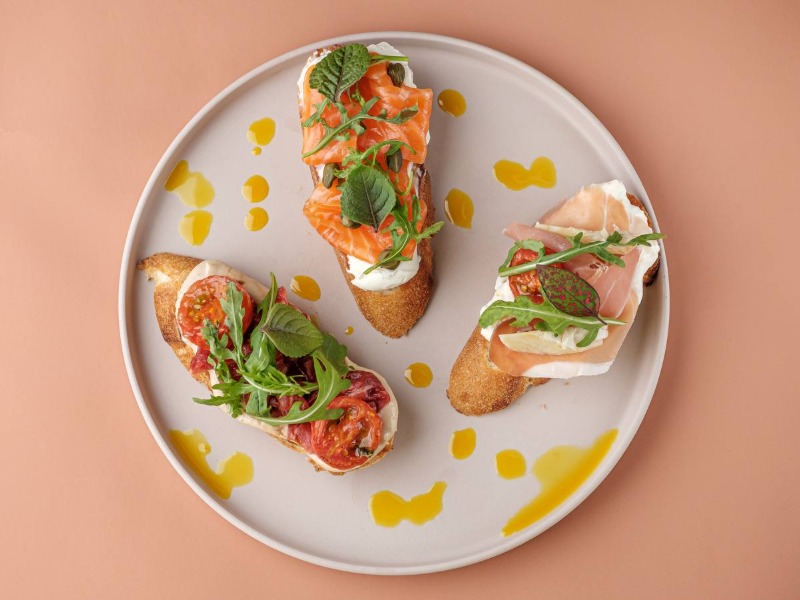 Брускета Лосось із крем-сиром