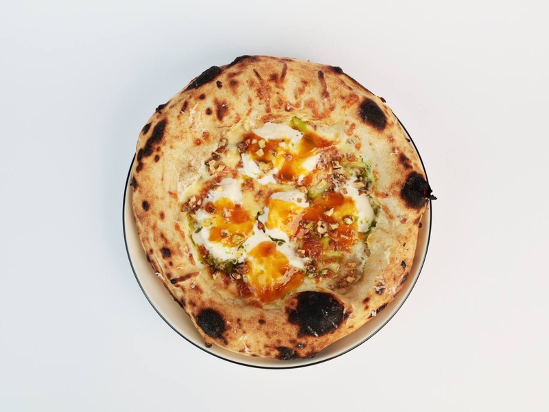 Міні піца 5 сирів з горіхом та абрикосом