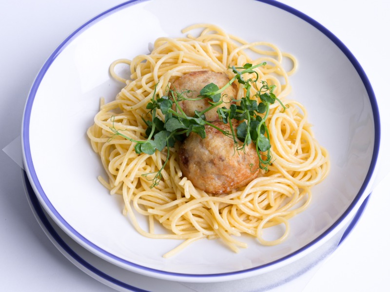 Спагетті  з риб'ячимим котлетами
