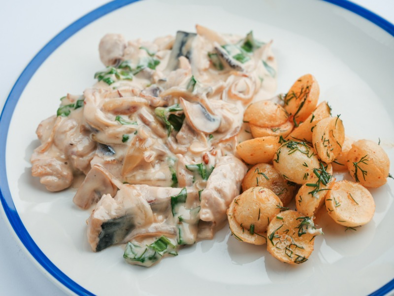 Скумбрія з картоплею