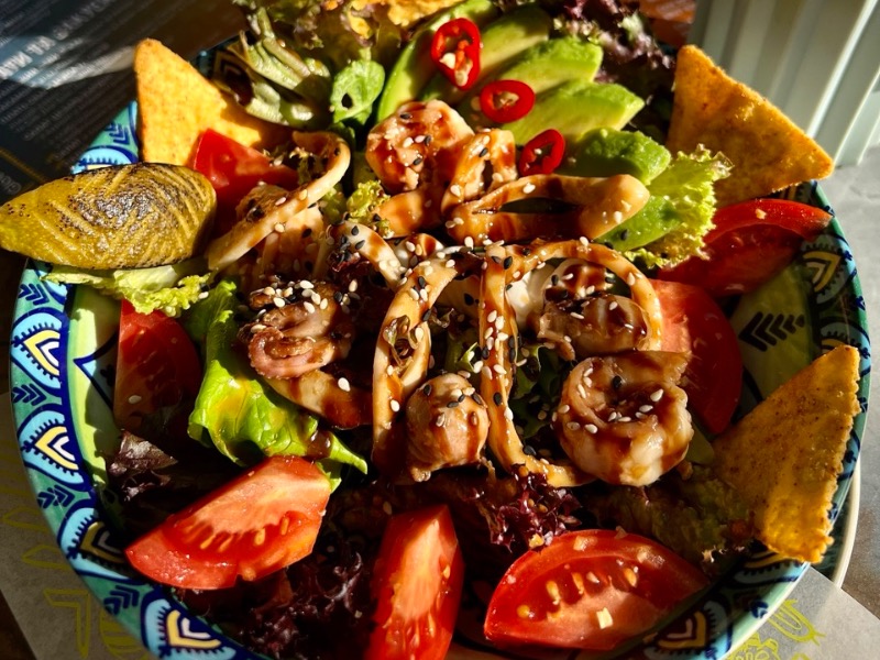 Салат Пескадор з морепродуктами