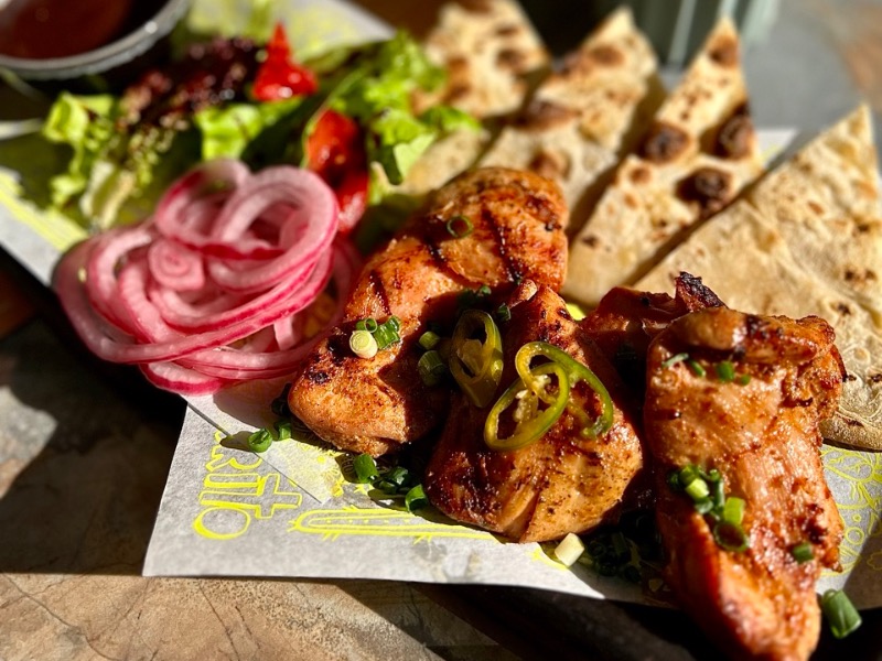 Шашлик з філе курячих стегон