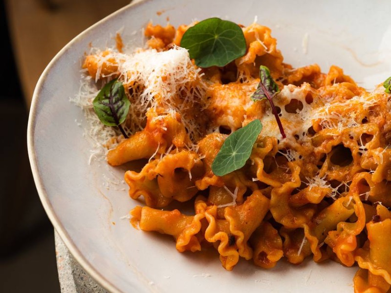 Паста з креветками та біском